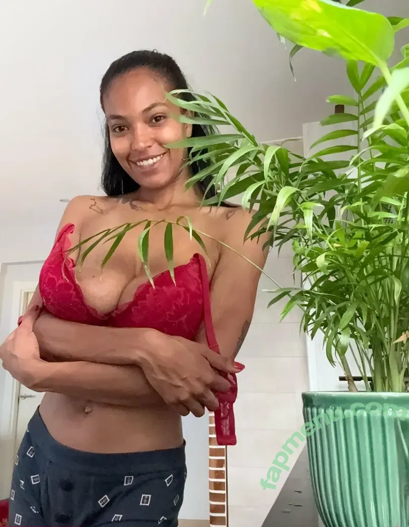 zurihill nude photo #0002 (zurihill)