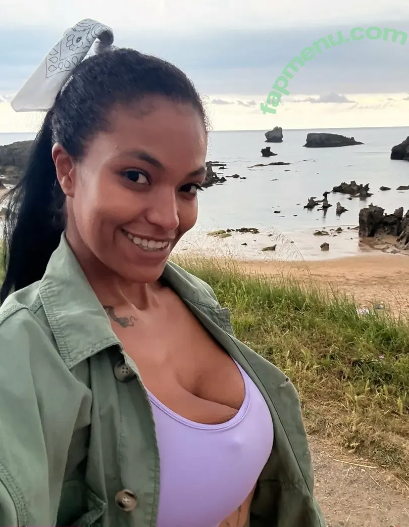 zurihill nude photo #0004 (zurihill)