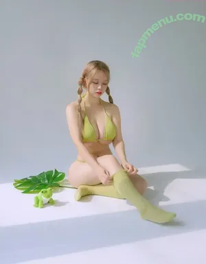 ZziZzi / zizzi_j / zzi_zzi._ / 찌찌 nude photo #0268