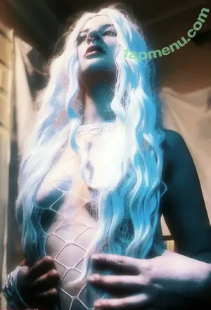  nude photo #0002