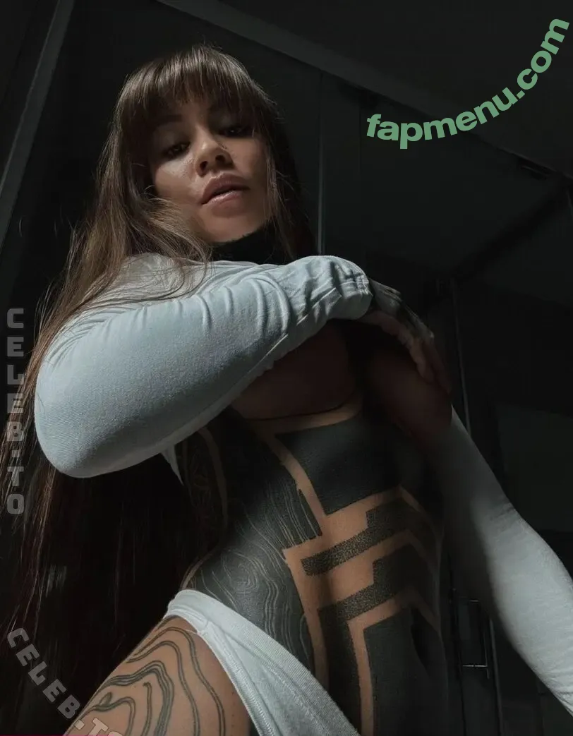 030vanessa nude photo #0023 (so_vanessa_)