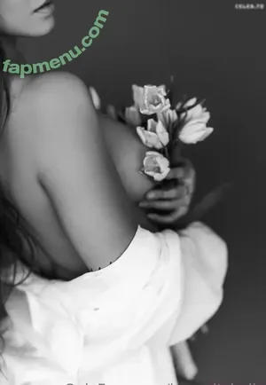  nude photo #0002