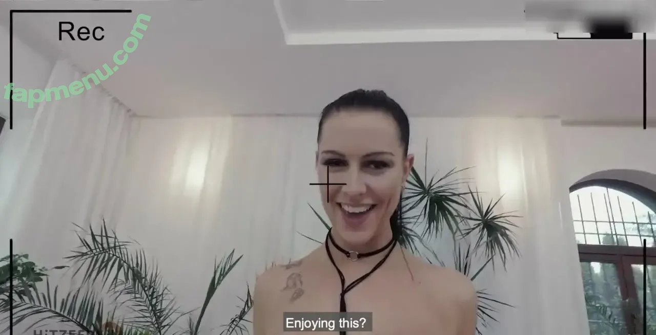 1160 nude photo #7374 (1160)