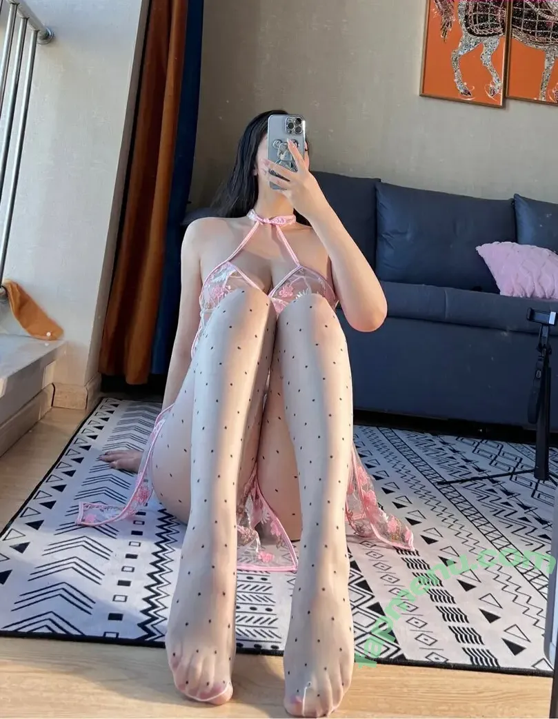 是120斤的小王同学 nude photo #1326 (是120斤的小王同学)