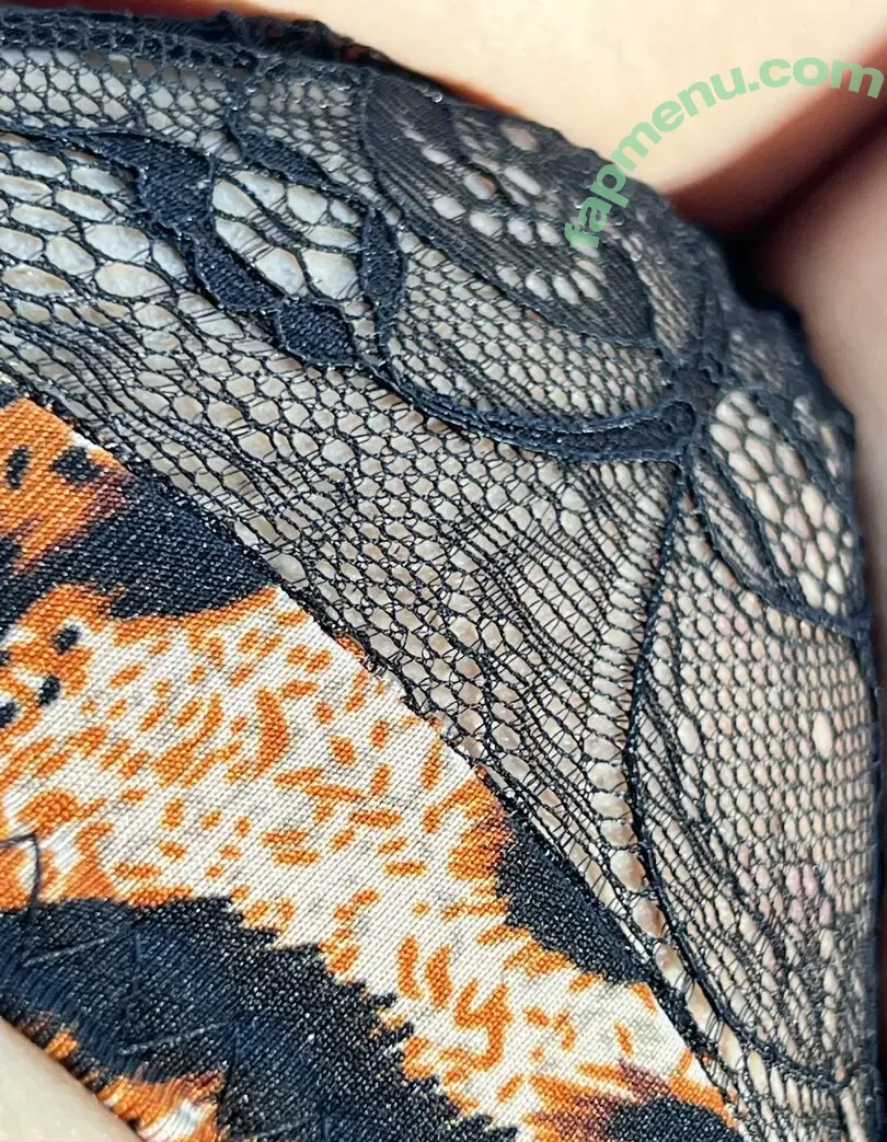 是120斤的小王同学 nude photo #1625 (是120斤的小王同学)