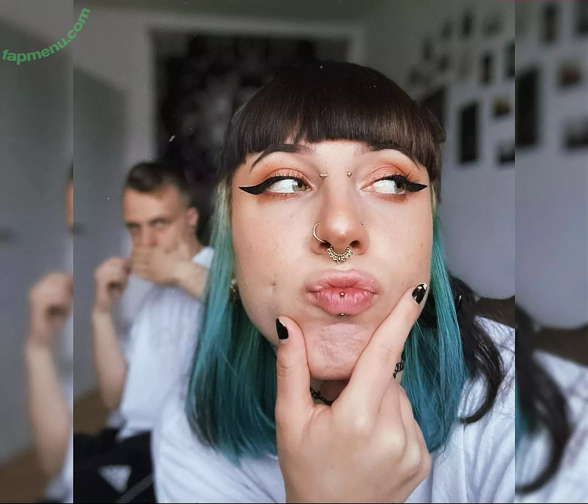 144memories nude photo #0037 (144memories)