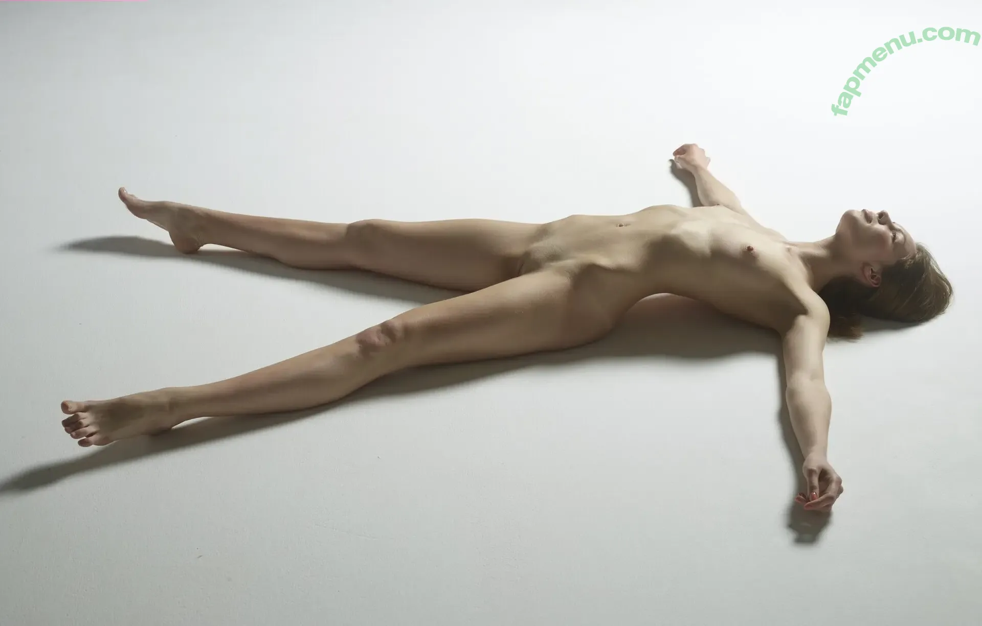 181266 nude photo #2532 (181266)