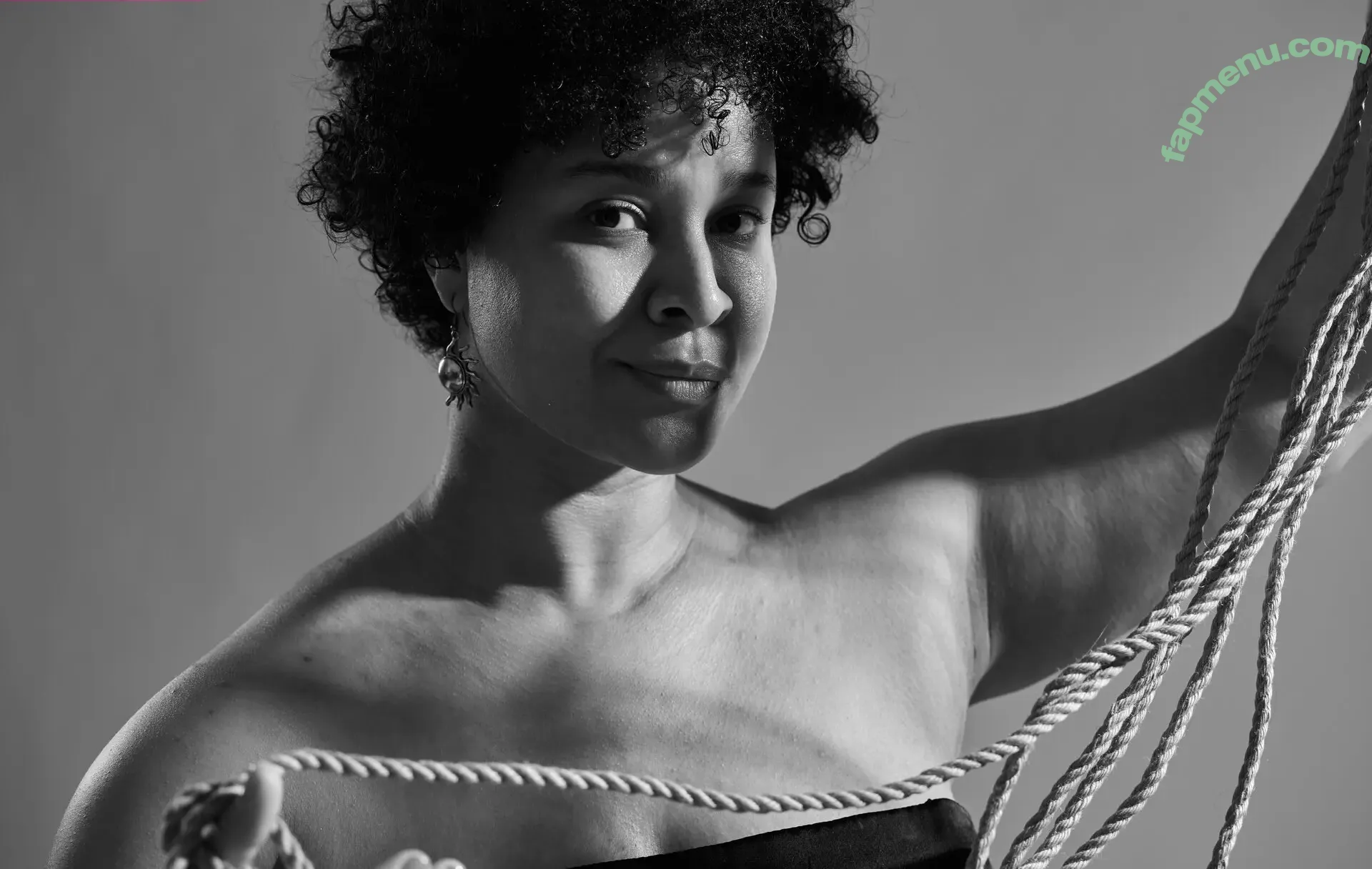 191107 nude photo #1738 (191107)