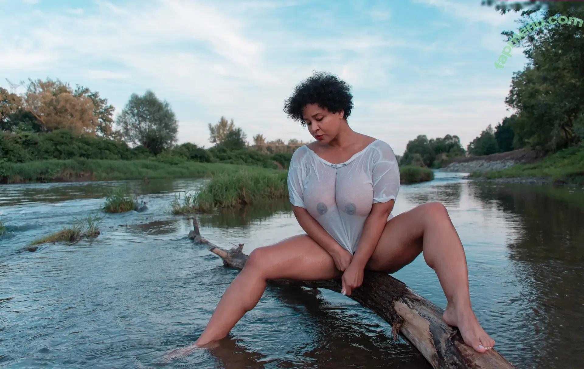 191107 nude photo #1801 (191107)