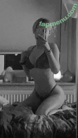  nude photo #0007