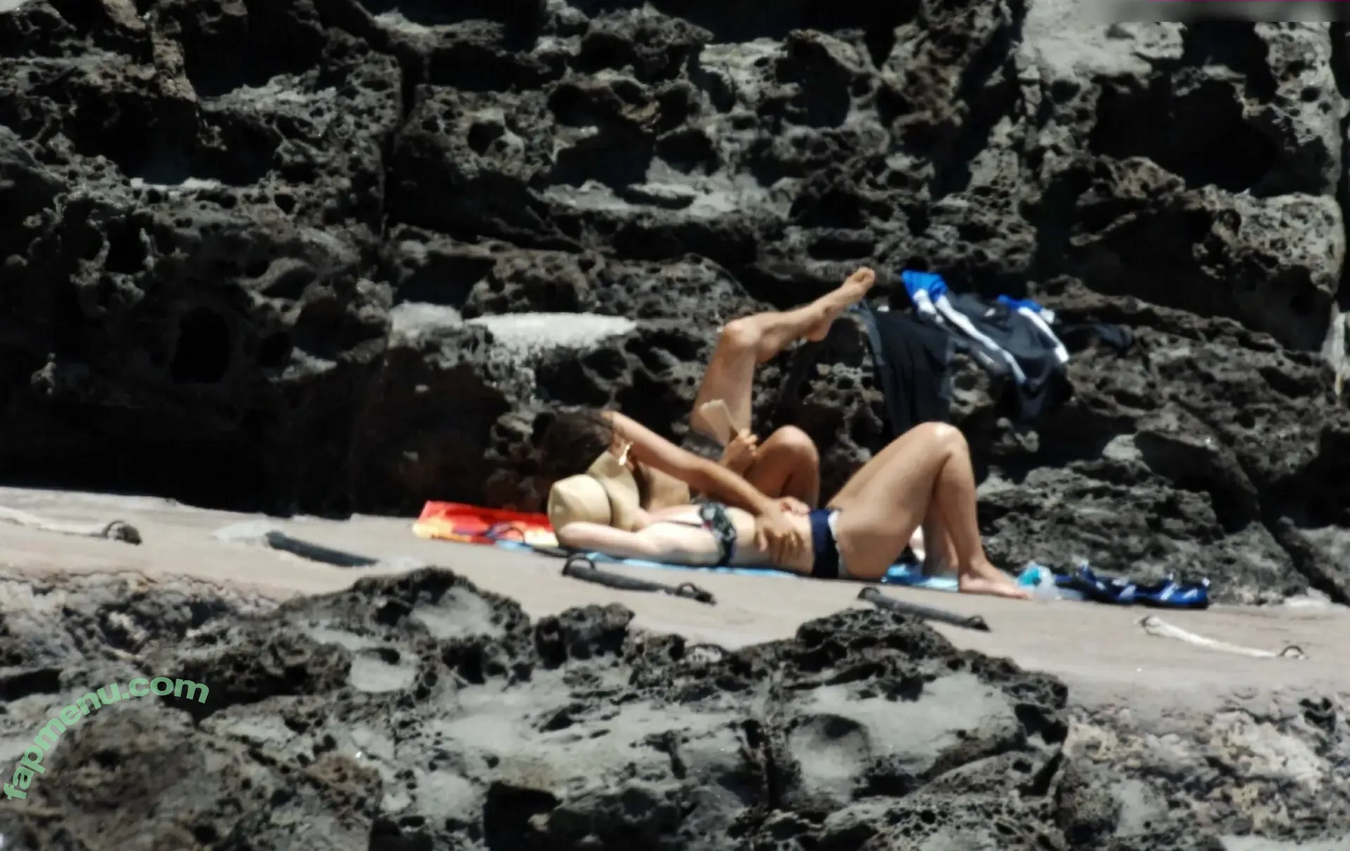 25698 nude photo #4287 (25698)