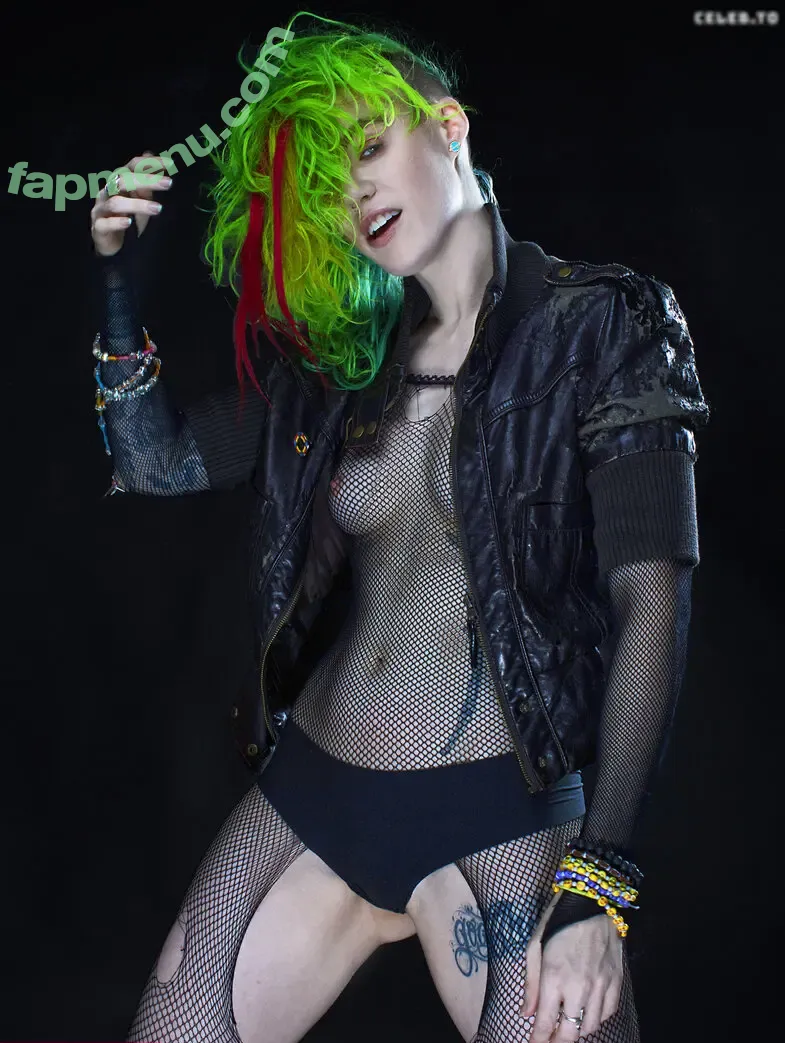 25698 nude photo #4347 (25698)