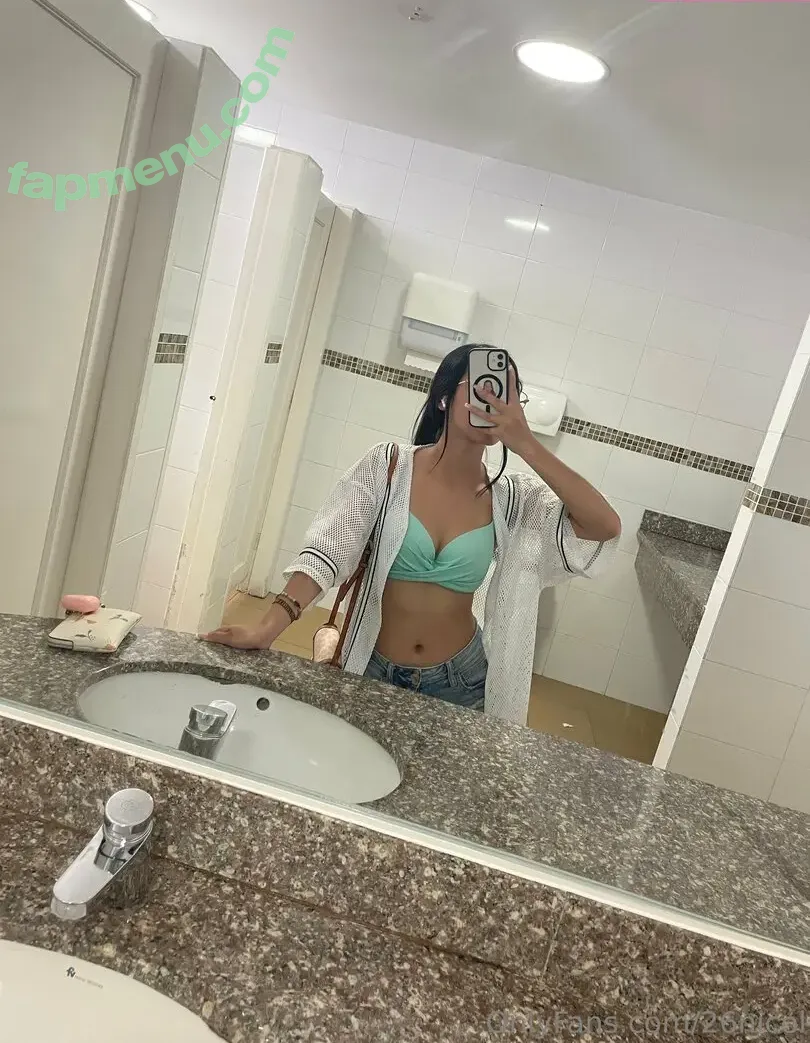 26nicol nude photo #0005 (nickitty26)