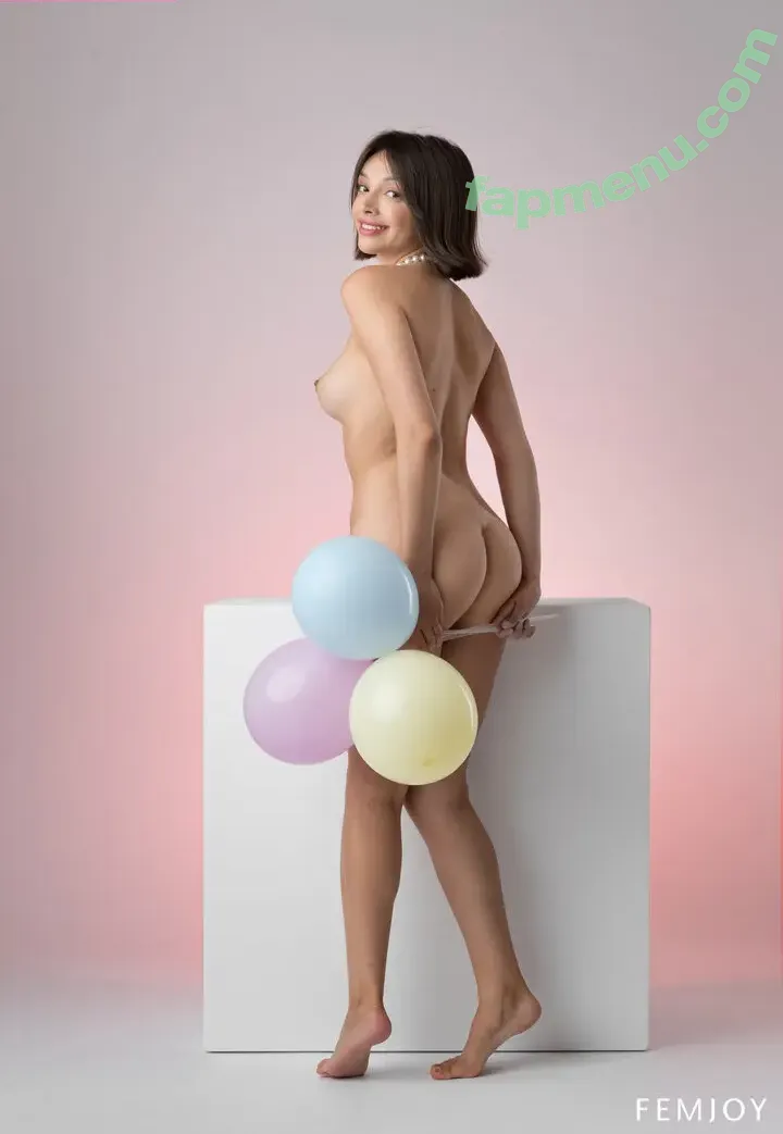 27918 nude photo #0724 (27918)