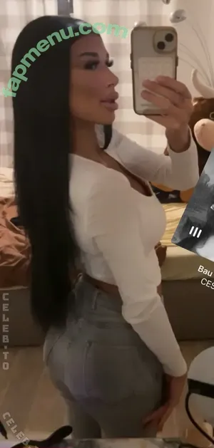 28.leyla / 28.leylaa2 nude photo #0045