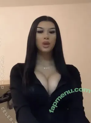 28.leyla / 28.leylaa2 nude photo #0053