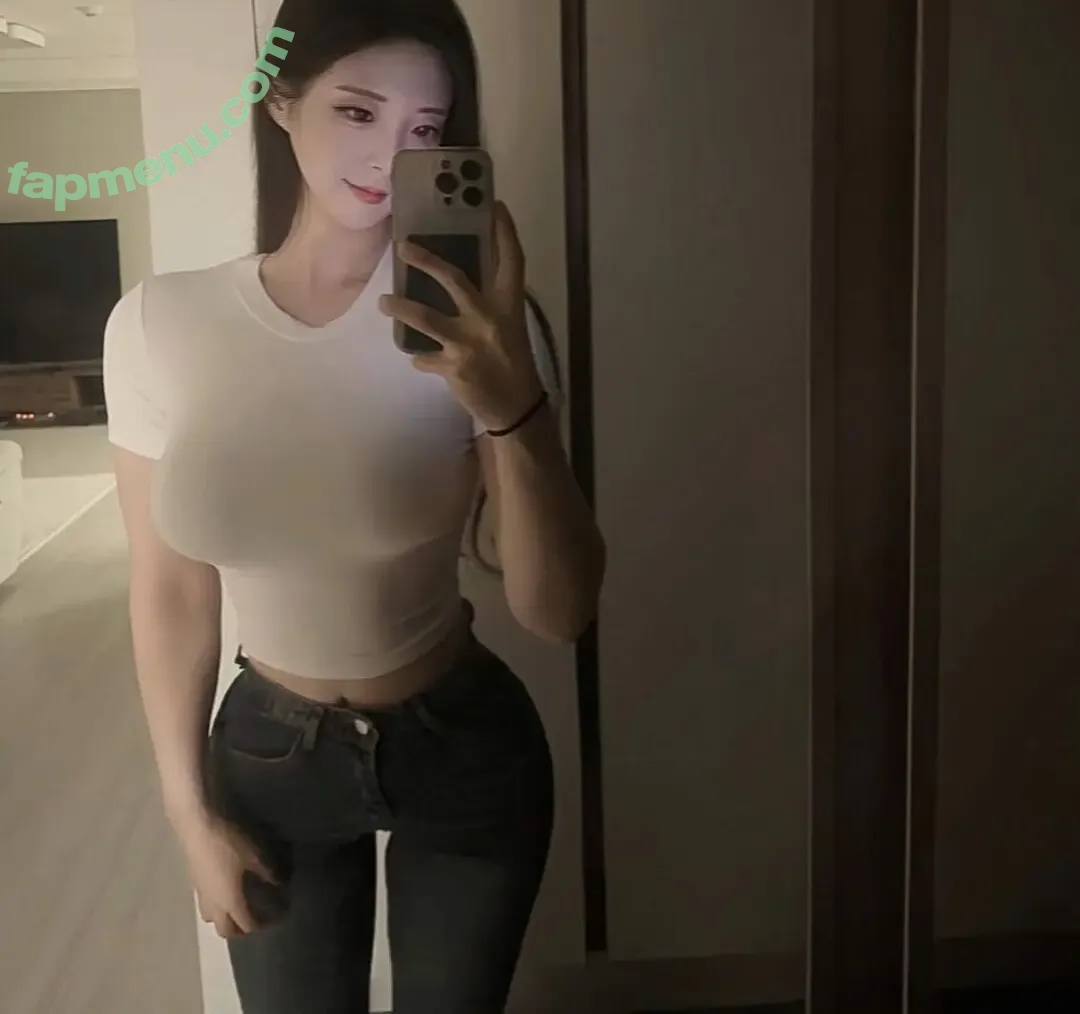 333rhj333 nude photo #0004 (유현주)