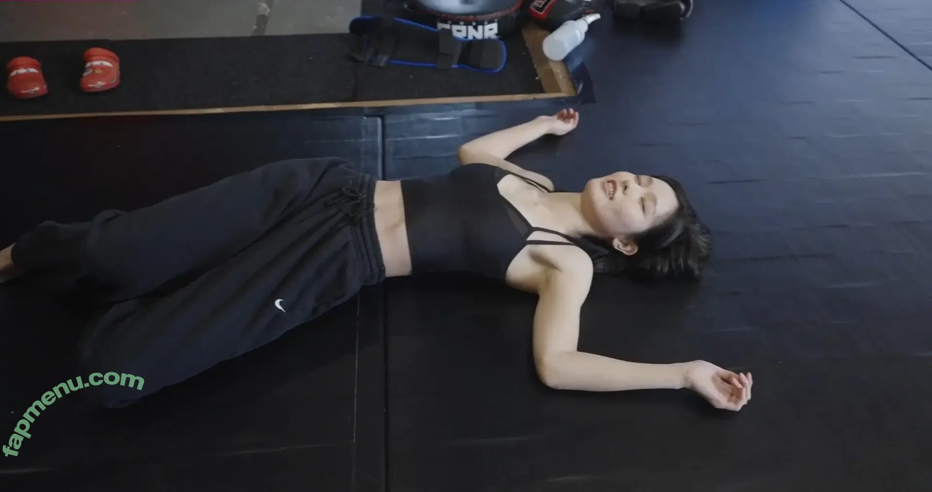 39daph nude photo #0318 (Daph)