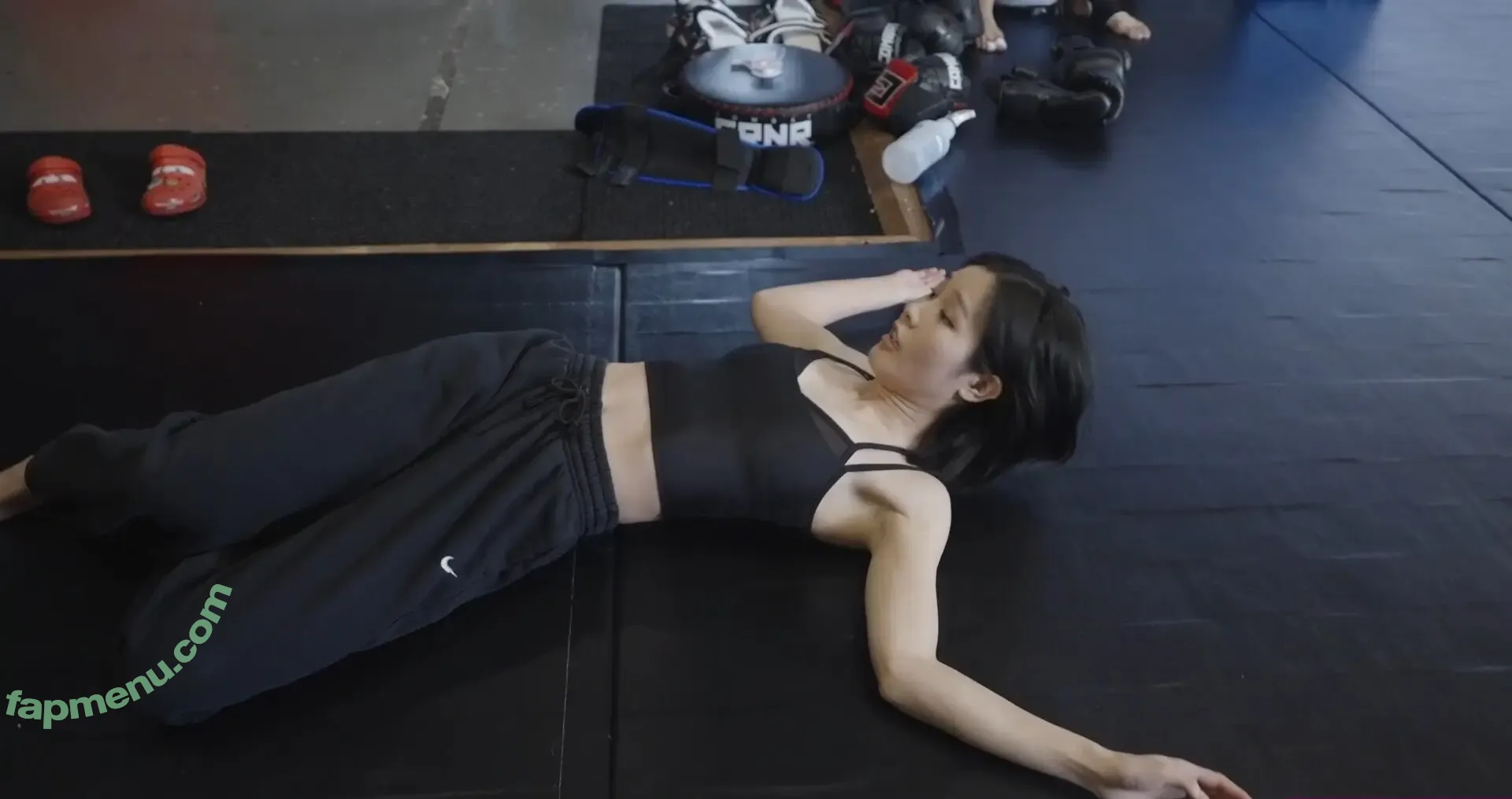 39daph nude photo #0319 (Daph)