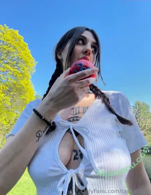 69sixtynine / 6ix9ine nude photo #0005