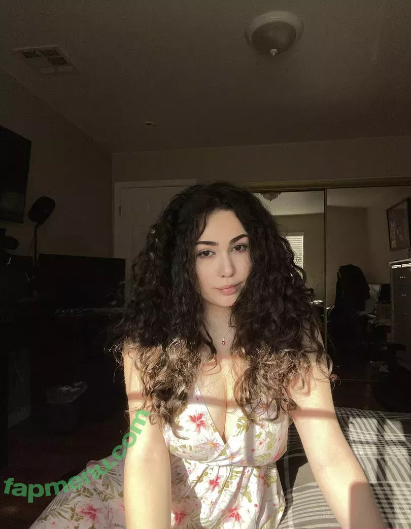 777kittykay nude photo #0003 (runawaymermaid / theemisskittykay)