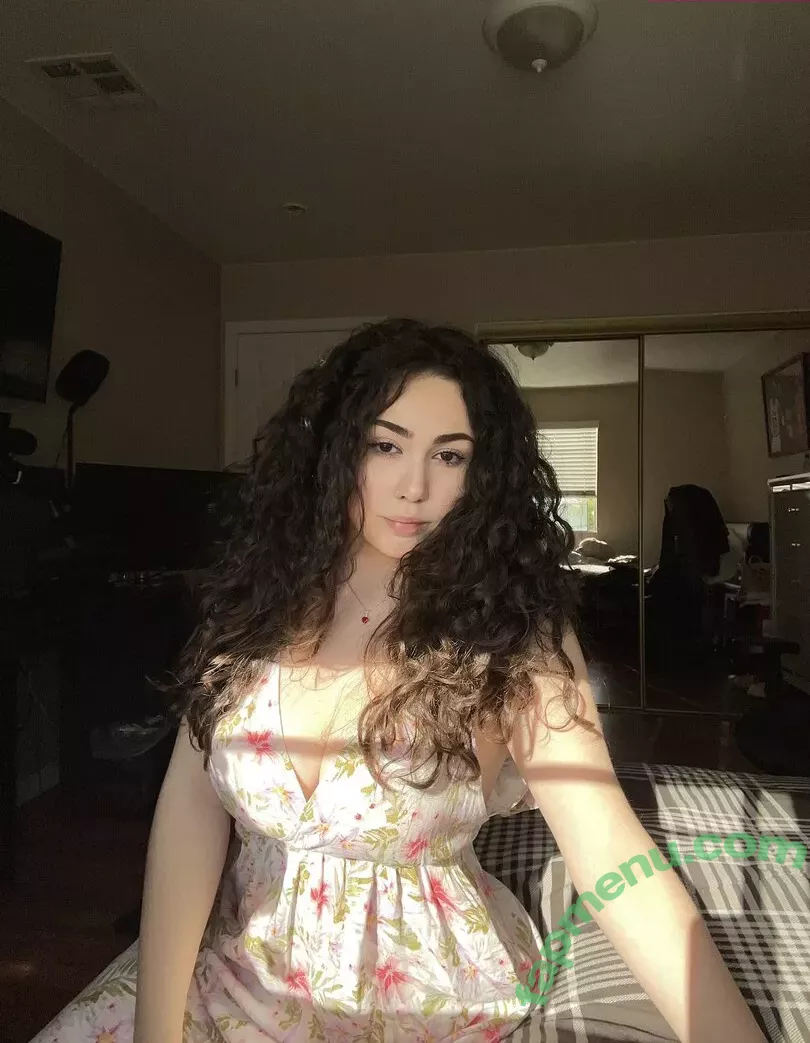 777kittykay nude photo #0007 (runawaymermaid / theemisskittykay)