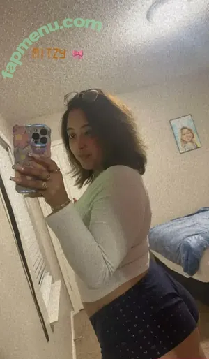 98.mitzyy / Mitzyy98 nude photo #0037