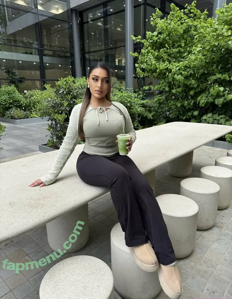 6alixah nude photo #0053 (6alixah)