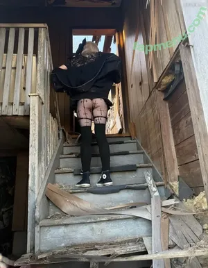  nude photo #0007