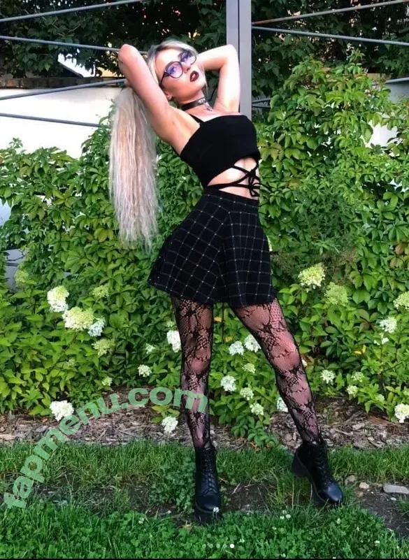 6d6vil6 nude photo #0001 (@melllcia / melllciaa)