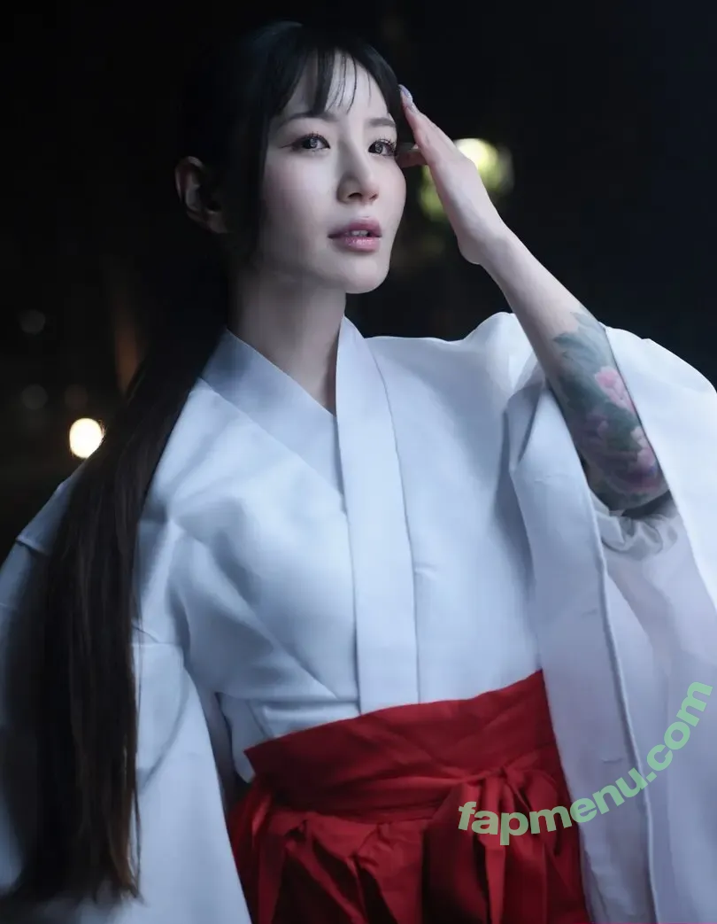 0gumi0 nude photo #0205 (0_gumi_0)