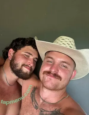 2guysandsomeland / 2guys_andsomeland nude photo #0068