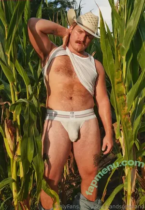 2guysandsomeland / 2guys_andsomeland nude photo #0082