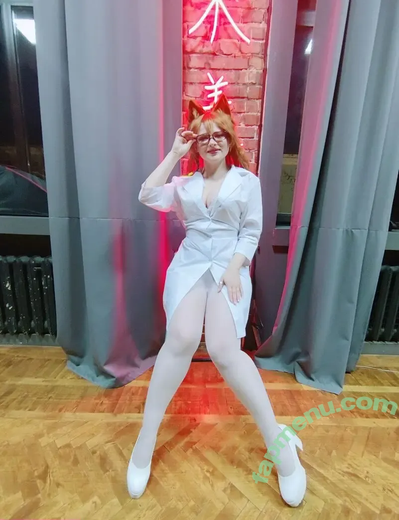 4iipainters_cosplay nude photo #0016 (4iipainters_cosplay)