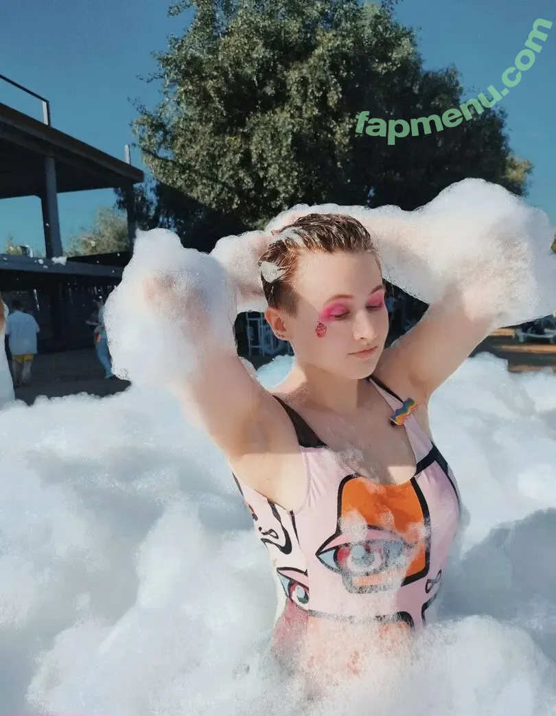 4iipainters_cosplay nude photo #0022 (4iipainters_cosplay)