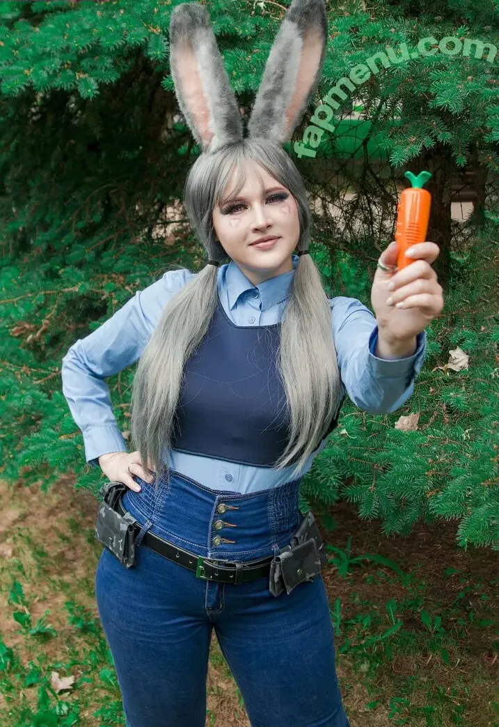 4iipainters_cosplay nude photo #0093 (4iipainters_cosplay)