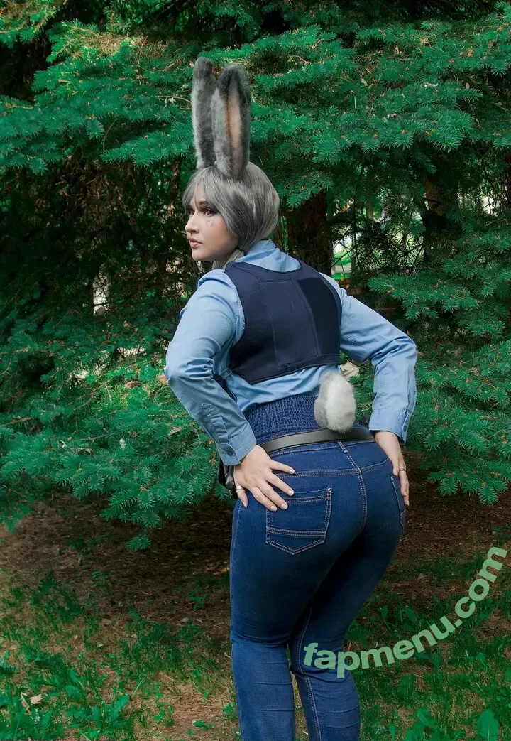 4iipainters_cosplay nude photo #0094 (4iipainters_cosplay)