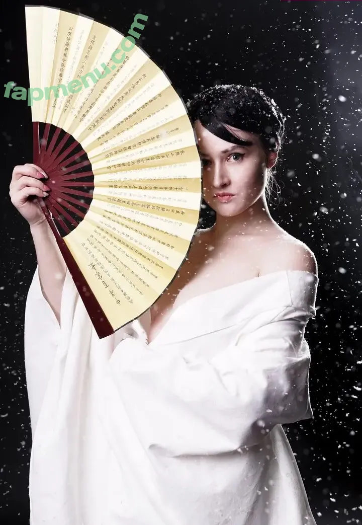 4iipainters_cosplay nude photo #0308 (4iipainters_cosplay)