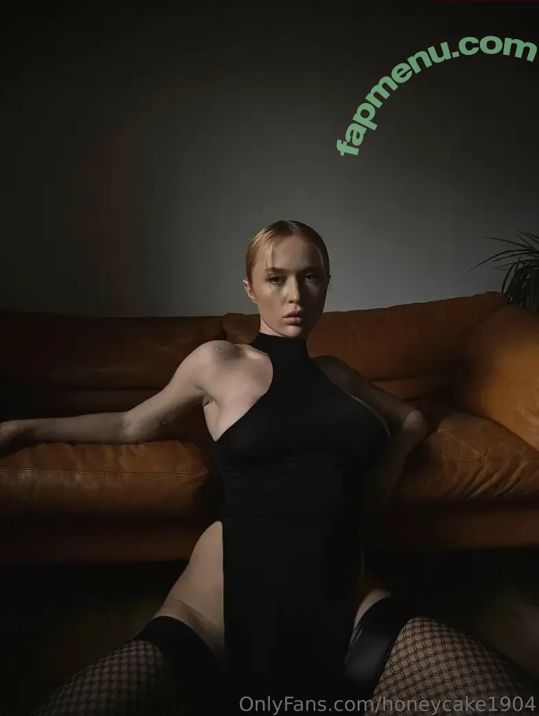 __0mikaela0__ nude photo #0046 (__0mikaela0__)