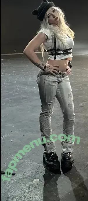 6nattynat9 / 6natttynay9 / tatievans nude photo #0059