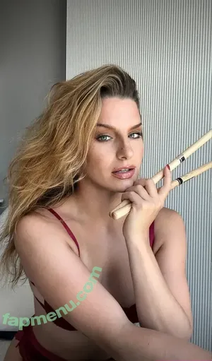 8Raja Meissner / German Drummer / raja.xo / rajameissner nude photo #0001
