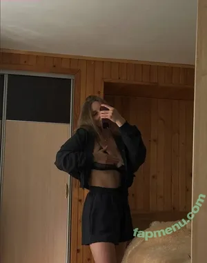  nude photo #0008