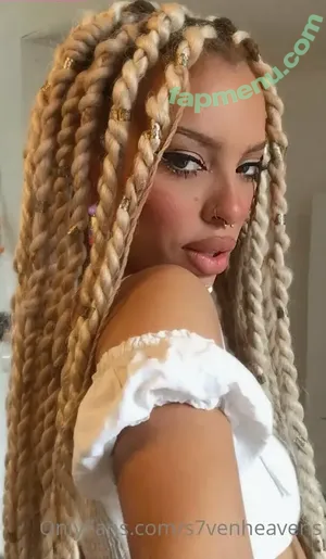  nude photo #0007