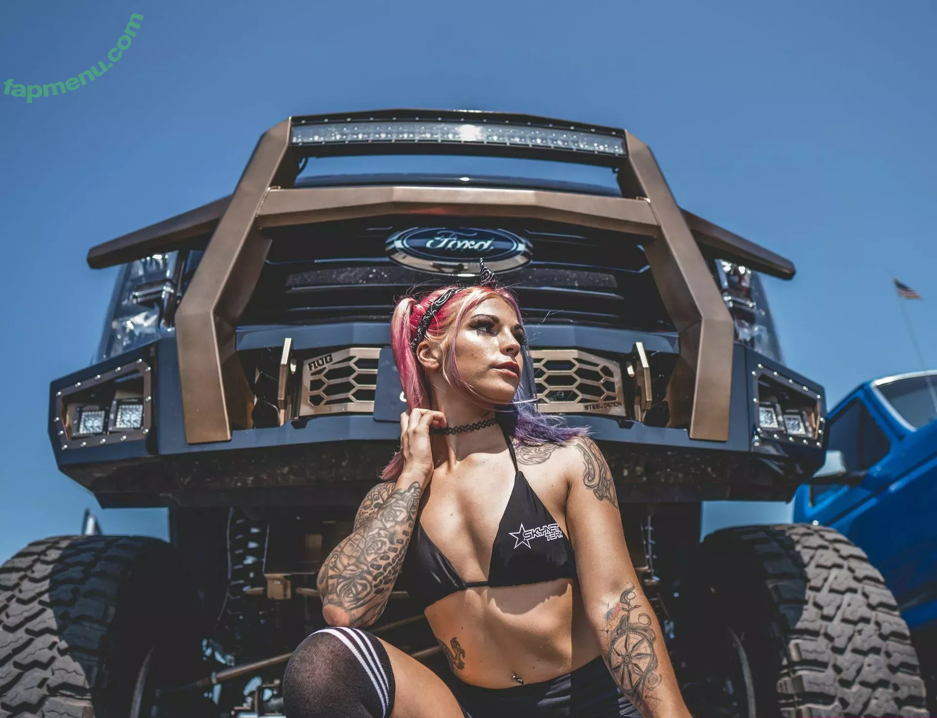 4x4froad nude photo #0086 (Annelisehope19 / TrucK & Car Girls / doubledoffroad / yogirlcassjax)