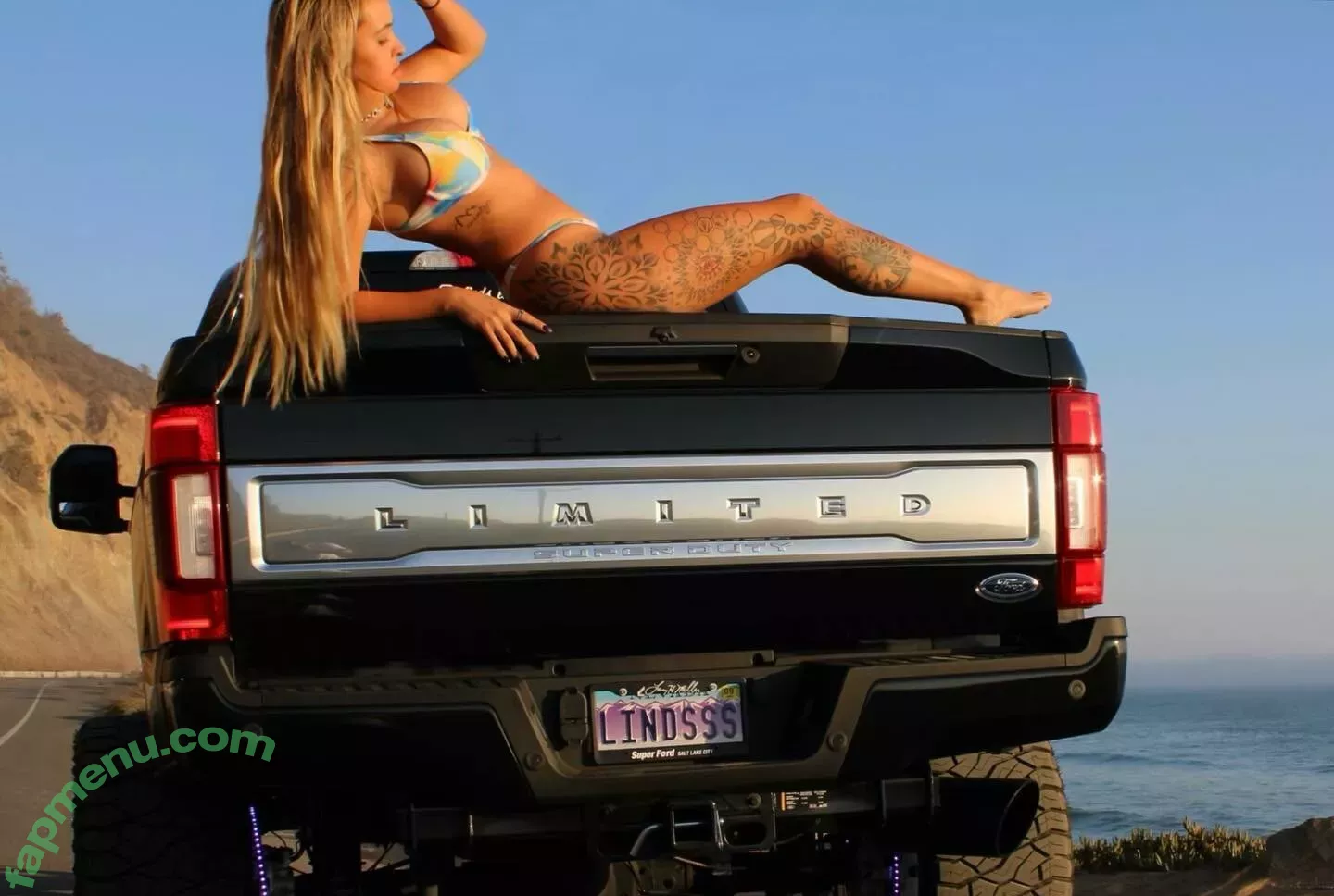 4x4froad nude photo #0090 (Annelisehope19 / TrucK & Car Girls / doubledoffroad / yogirlcassjax)