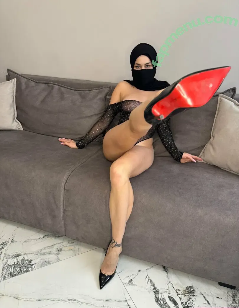 a.amina nude photo #0023 (amina.a_)