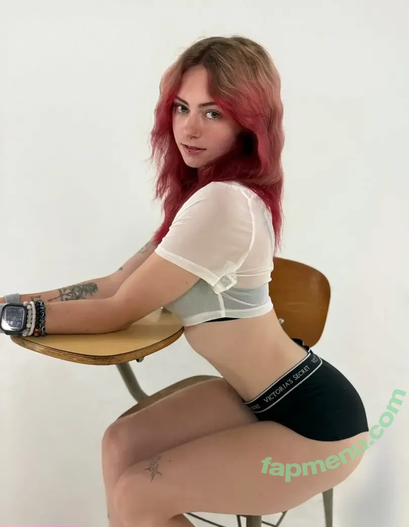 A_hicks3474 nude photo #0011 (A_hicks3474)