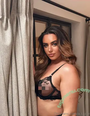a.l.i.c.e / alicekaushikofficial nude photo #0009