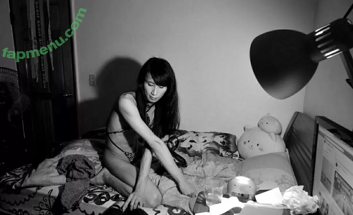 aa052931 nude photo #0009 (aa052931)