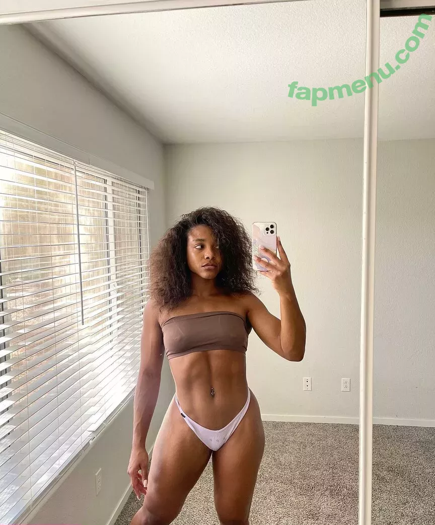 aaaaayevuh nude photo #0001 (Ava)